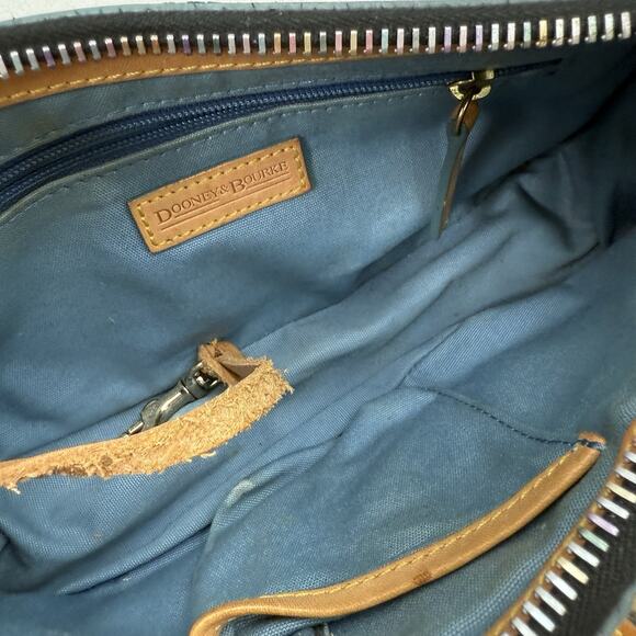 Dooney & Bourke It Bag Y2K Multicolor Logo Canvas Baguette Shoulder Bag Doodle - Picture 5 of 13